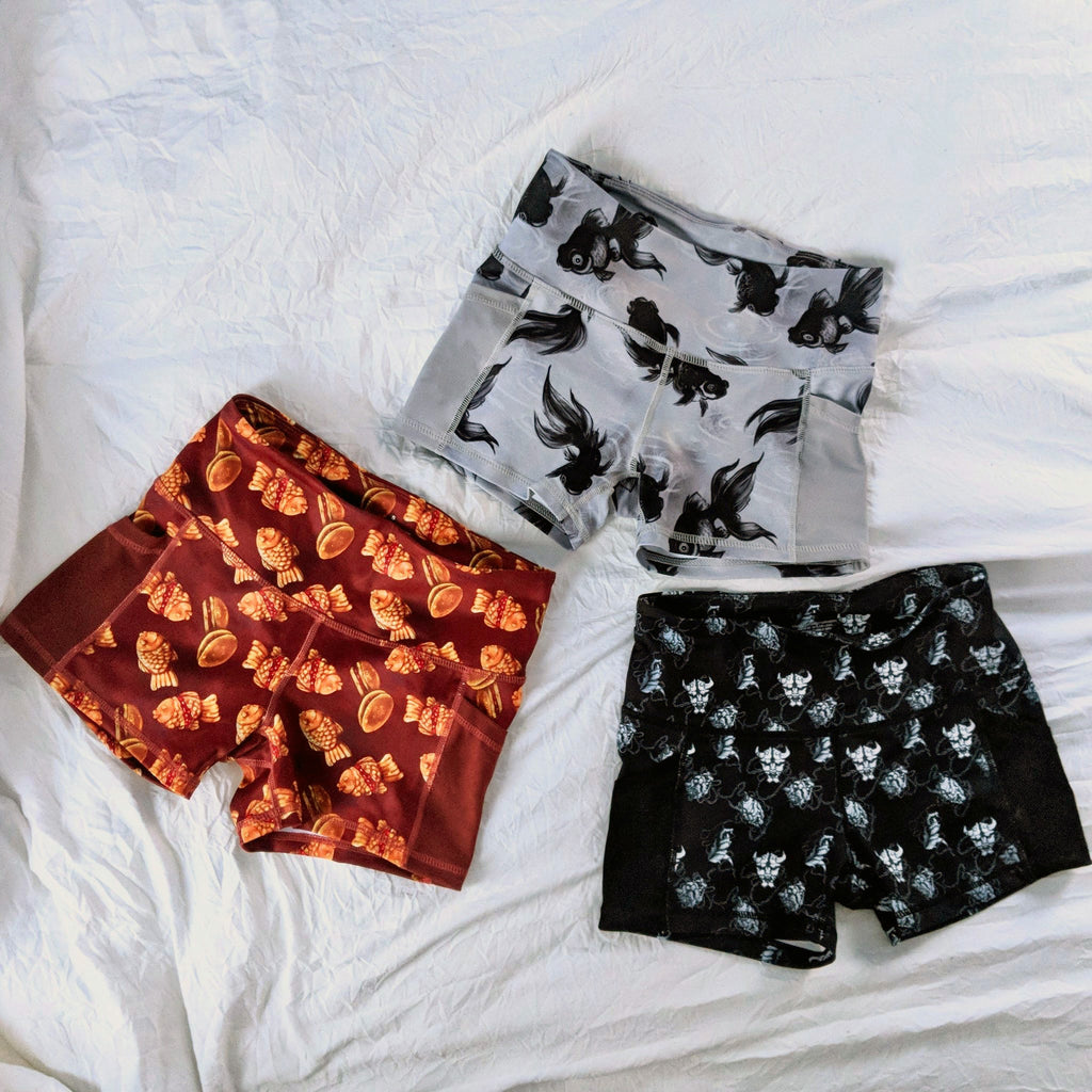MID RISE SHORTS – MESH POCKETS